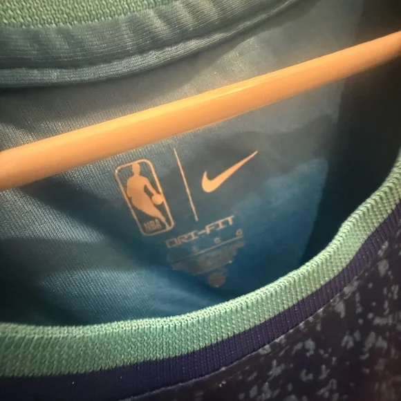 Nike Teal and Navy Basketball Jersey - Picture 3 of 4